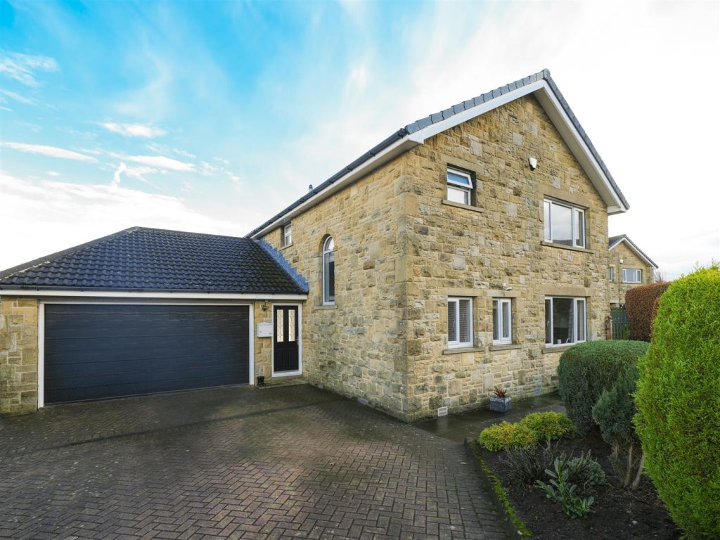 Ryefields, Scholes, Holmfirth HD9