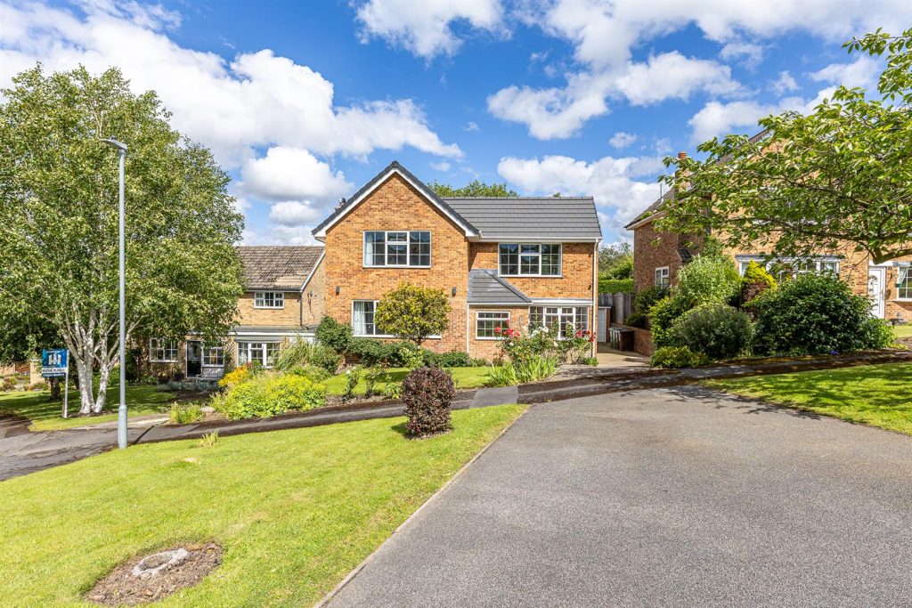 Chiltern Drive, Upper Hopton, Mirfield