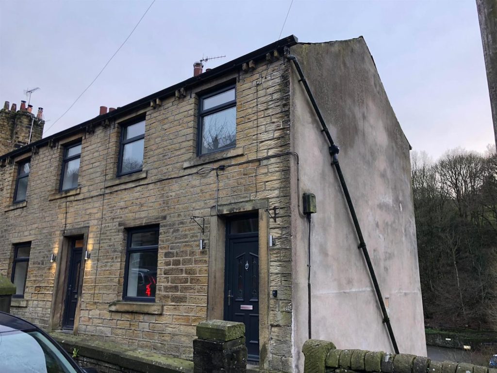 Dunford Road, Holmfirth HD9