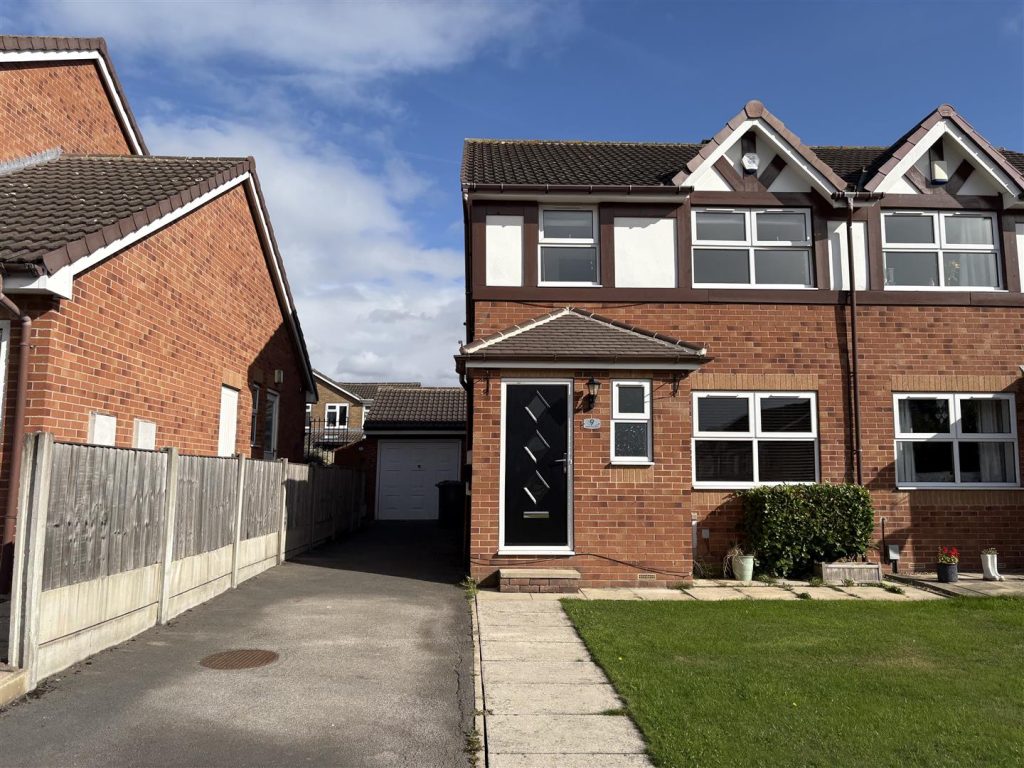 Kenilworth Close, Mirfield